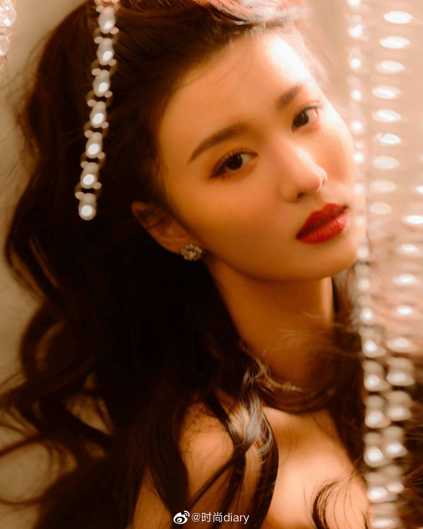 Sắp tới, Vương Sở Nhiên có hai dự án phim quan trọng là Ngọc Cốt Dao vai Bạch Tuyết Lộ và Hứa Thấm trong Khói lửa nhân gian của tôi. Sina bình luận năm 2023, Vương Sở Nhiên có thể vươn lên hàng tiểu hoa đán 9X hot nhất nhờ hai bộ phim này. Sắp tới, Vương Sở Nhiên có hai dự án phim quan trọng là Ngọc Cốt Dao vai Bạch Tuyết Lộ và Hứa Thấm trong Khói lửa nhân gian của tôi. Sina bình luận năm 2023, Vương Sở Nhiên có thể vươn lên hàng tiểu hoa đán 9X hot nhất nhờ hai bộ phim này.