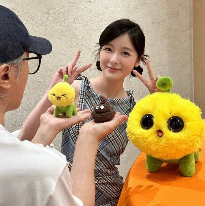 Châu Tinh Trì và Từ Kiều không chỉ có duyên cha con trên phim.