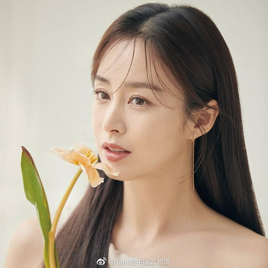 Kim Tae Hee nhận nhiều chỉ trích, danh tiếng giảm sút khi liên quan tới các hành vi gian lân thuế.