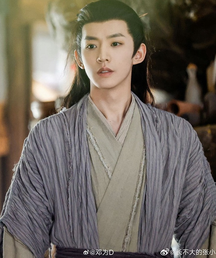 Nam hồ ly Đồ Sơn Cảnh thu hút khán giả xem phim Trường tương tư và liên tục trở thành từ khóa được bàn luận nhiều nhất mạng xã hội Trung Quốc. Nam hồ ly Đồ Sơn Cảnh thu hút khán giả xem phim Trường tương tư và liên tục trở thành từ khóa được bàn luận nhiều nhất mạng xã hội Trung Quốc.