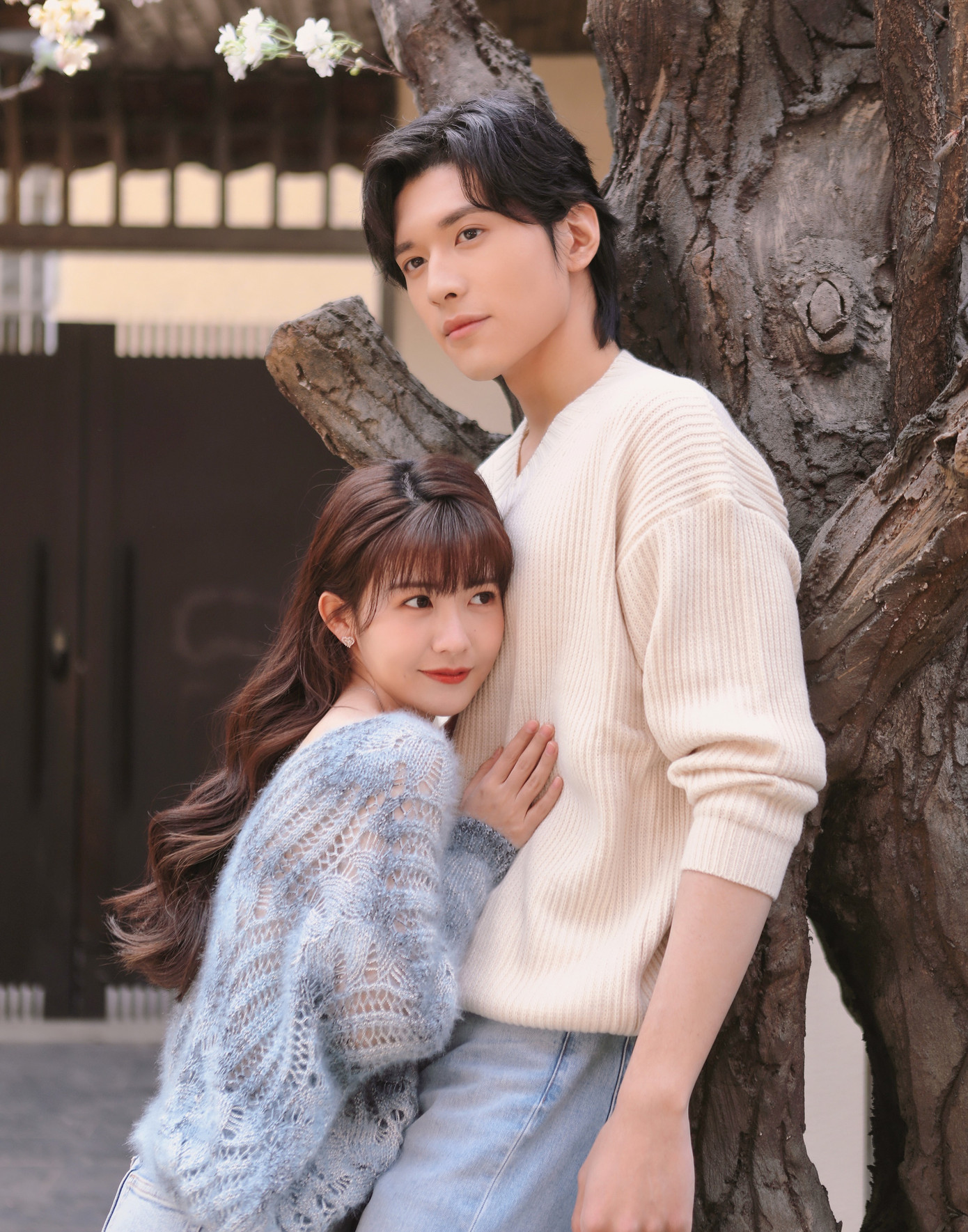 Phim xây dựng theo hướng có yếu tố lolicon giữa cô gái bé nhỏ và chàng trai đã sống hàng nghìn năm. Phim xây dựng theo hướng có yếu tố lolicon giữa cô gái bé nhỏ và chàng trai đã sống hàng nghìn năm.