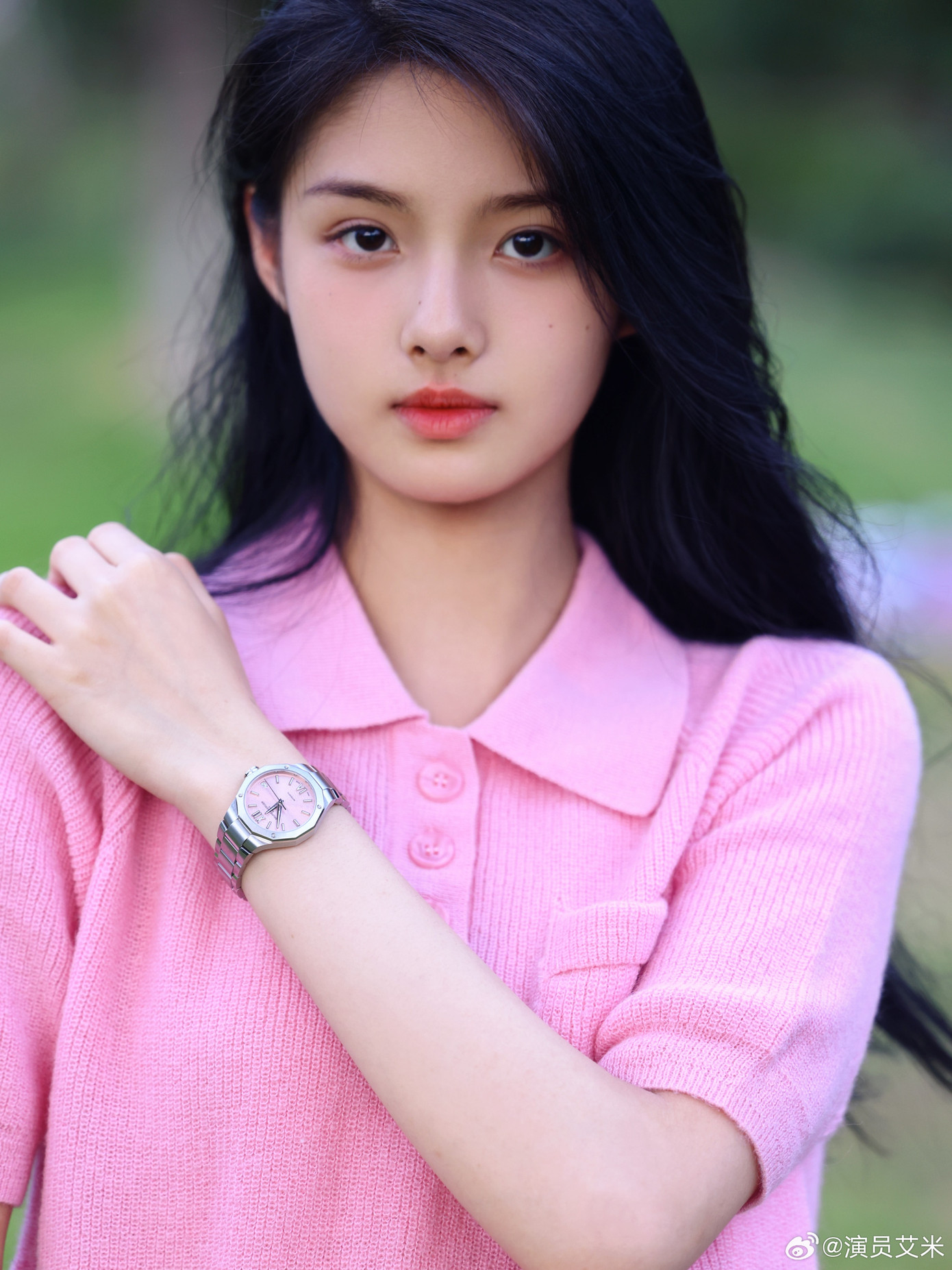 Ngải Mễ với nhan sắc xinh đẹp, dễ nhớ hứa hẹn là tiểu hoa đán gây tiếng vang.