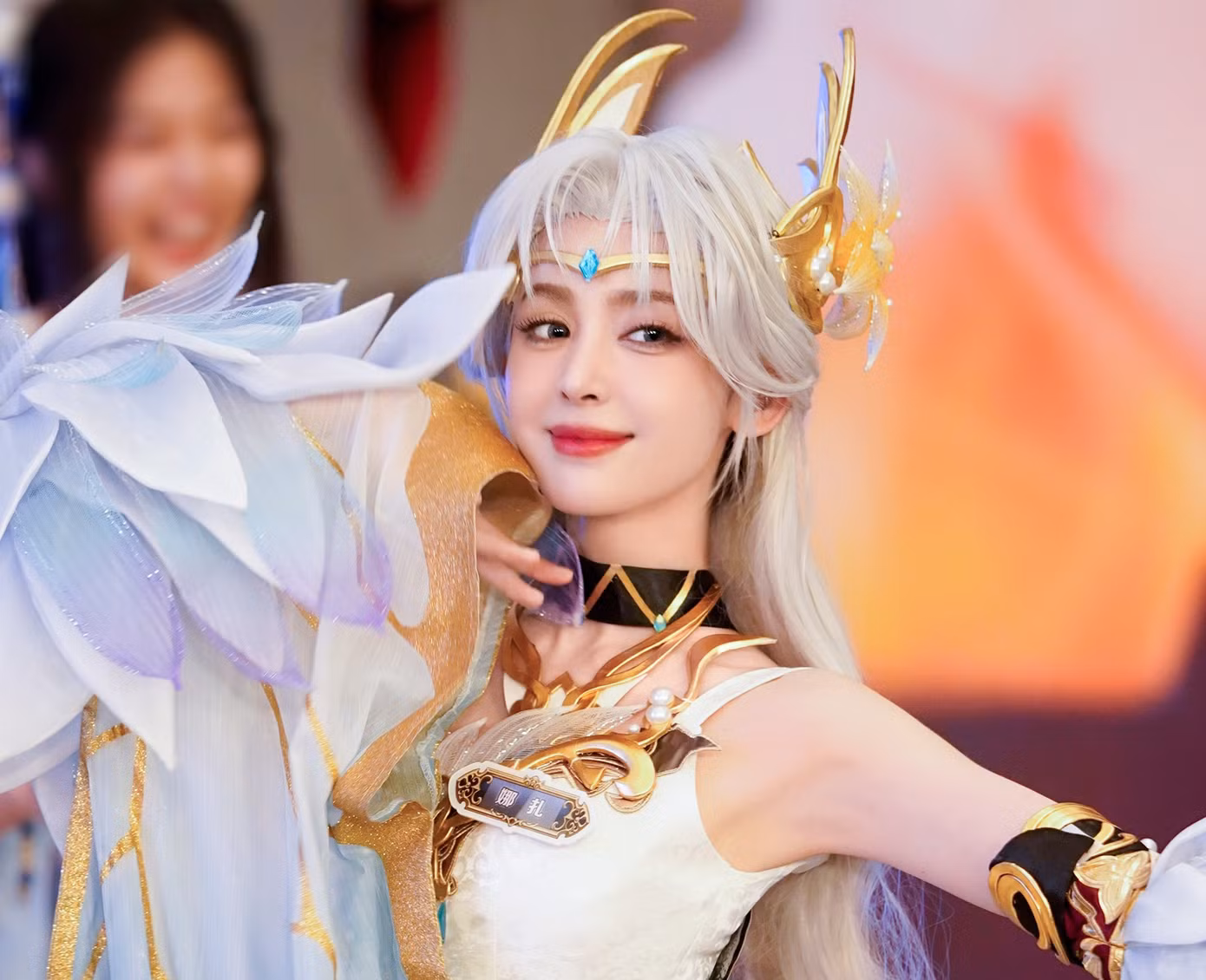 Cổ Lực Na Trát nổi tiếng từ khi còn niên thiếu. Năm 15 tuổi, người đẹp giành giải "Hoa khôi của tộc Duy Ngô Nhĩ". Khi thi vào Học viện Điện ảnh Bắc Kinh, Na Trát cũng được đánh giá là "thí sinh đẹp nhất". Cô có khí chất ngôi sao ngay từ khi còn nhỏ. Hiện tại, trong giới giải trí muôn hồng nghìn tía, Cổ Lực Na Trát cũng nằm trong top các mỹ nhân đẹp nhất.