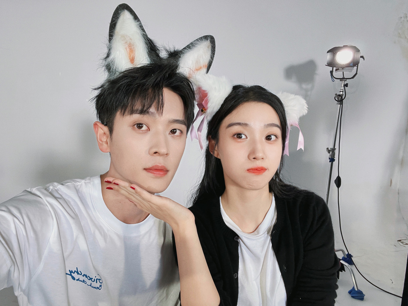 Trong Vân chi vũ, diễn xuất của Thừa Lỗi được đánh giá cao nhất cả đoàn phim. Biểu cảm của nam diễn viên được đánh giá là tinh tế, thể hiện được khí chất bễ nghễ, cao ngạo của một thanh niên tài giỏi. Dù thể hiện vai trò đối thủ của nam chính Trương Lăng Hách, Thừa Lỗi vẫn khiến khán giả thán phục vì những việc anh làm đều hợp lý, cách xây dựng hình tượng nhân vật tốt hơn cả nam chính.