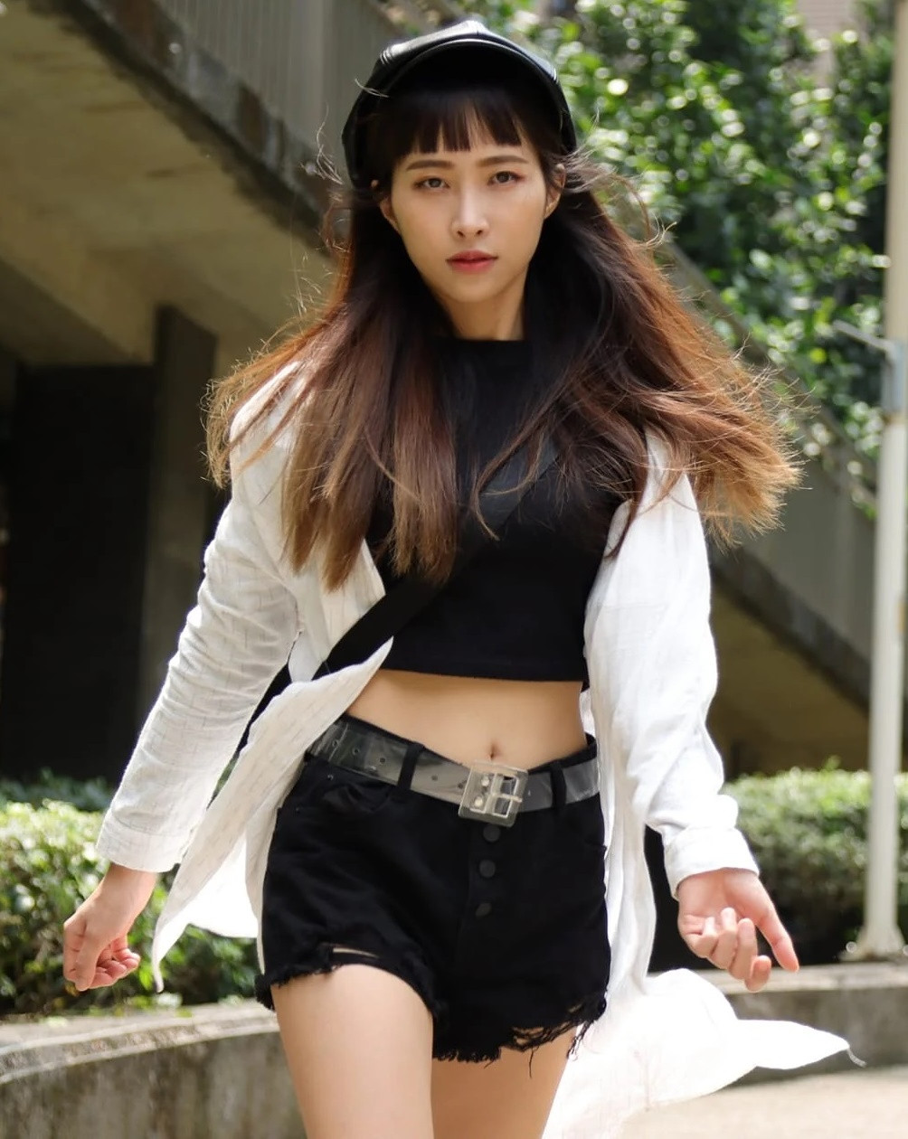 Hồ Hinh Nghi và Hoàng Vân Hâm là hai cô gái dám đứng ra tố cáo Hứa Kiệt Huy.