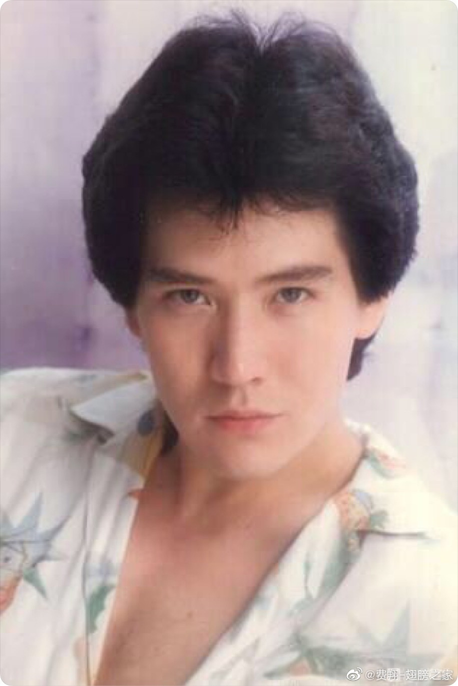 Phí Tường là từng bị giới giải trí Đài Loan cấm sóng 13 năm. Phí Tường là từng bị giới giải trí Đài Loan cấm sóng 13 năm.