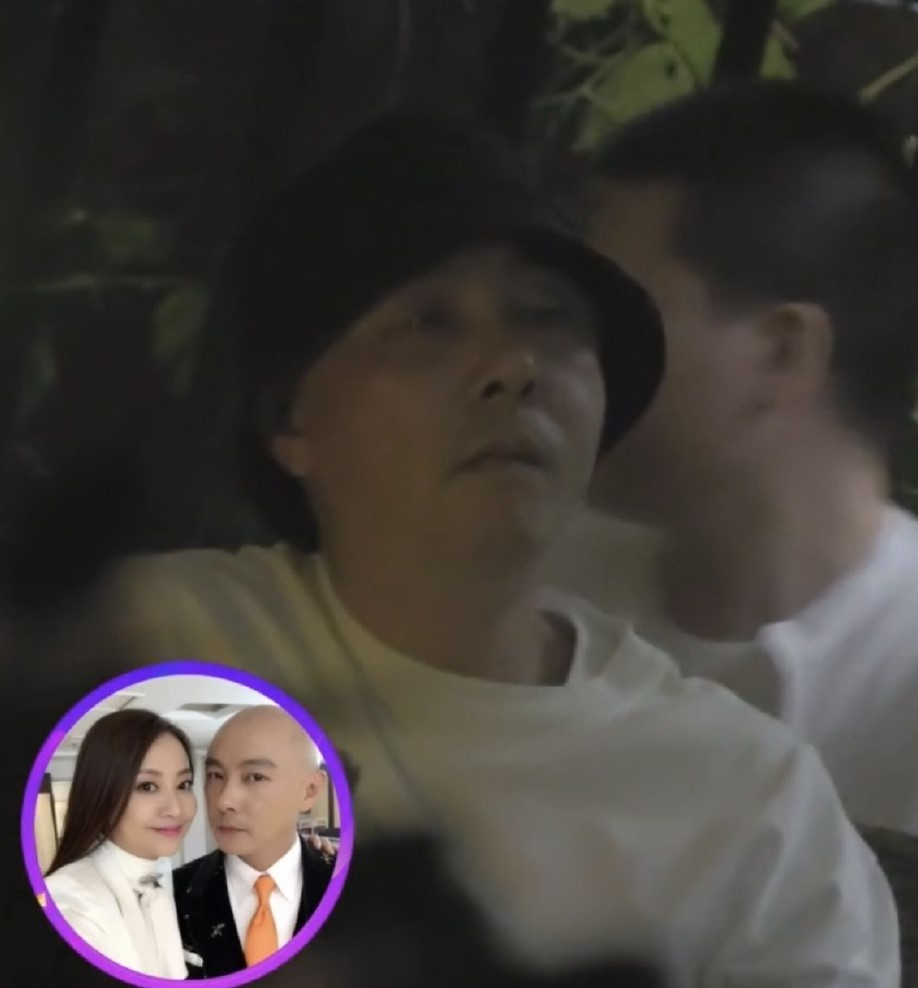 Trương Vệ Kiện về thăm Trương Tây. Hai vợ chồng sống riêng biệt dù rất yêu thương nhau.