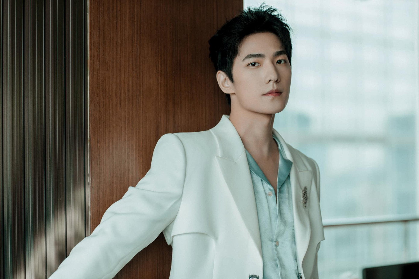 Dương Dương bị đánh giá là hèn nhát khi không dám lên tiếng về chuyện tình cảm. Dương Dương bị đánh giá là hèn nhát khi không dám lên tiếng về chuyện tình cảm.