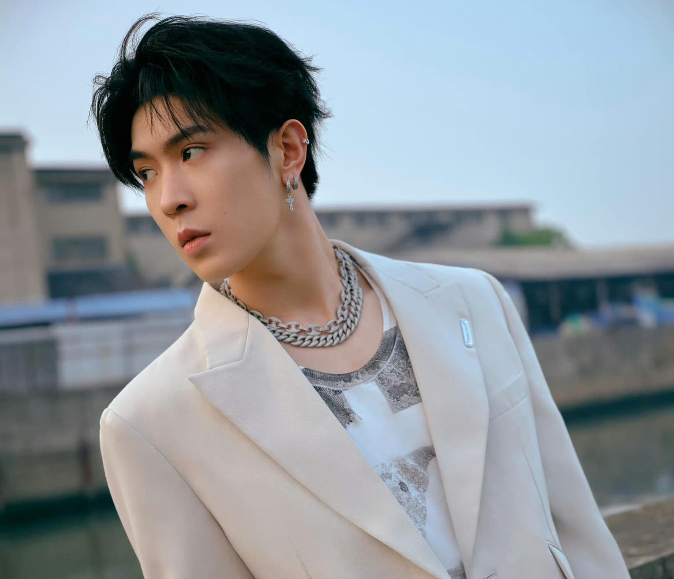 Mã Bá Khiên từ người bị chê đến kẻ thành công nhất sau khi Vụng trộm không thể giấu lên sóng. Mã Bá Khiên từ người bị chê đến kẻ thành công nhất sau khi Vụng trộm không thể giấu lên sóng.