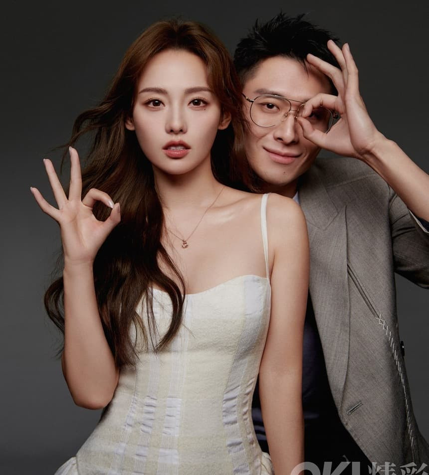 Ngoài đời, Trương Gia Nghê cũng là phụ nữ bị chồng phản bội. Tháng 12/2022, hình ảnh ông xã Mãi Siêu ngoại tình bị đăng tải, nữ diễn viên dứt khoát chấm dứt cuộc hôn nhân của mình với lời nhắn: "Yêu được, bỏ xuống được". Ngoài đời, Trương Gia Nghê cũng là phụ nữ bị chồng phản bội. Tháng 12/2022, hình ảnh ông xã Mãi Siêu ngoại tình bị đăng tải, nữ diễn viên dứt khoát chấm dứt cuộc hôn nhân của mình với lời nhắn: "Yêu được, bỏ xuống được".