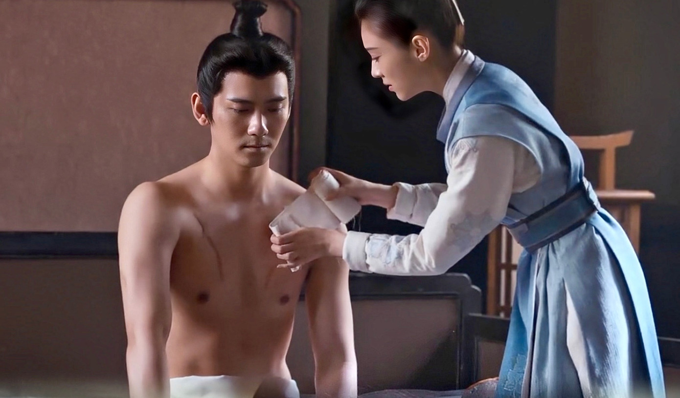 Dàn diễn viên trẻ trong phim ngoại hình kém nổi bật, diễn xuất non.