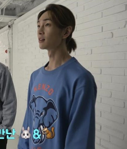 Hình ảnh gần đây của Onew (SHINee) khiến fan sốc vì quá gầy. Hình ảnh gần đây của Onew (SHINee) khiến fan sốc vì quá gầy.