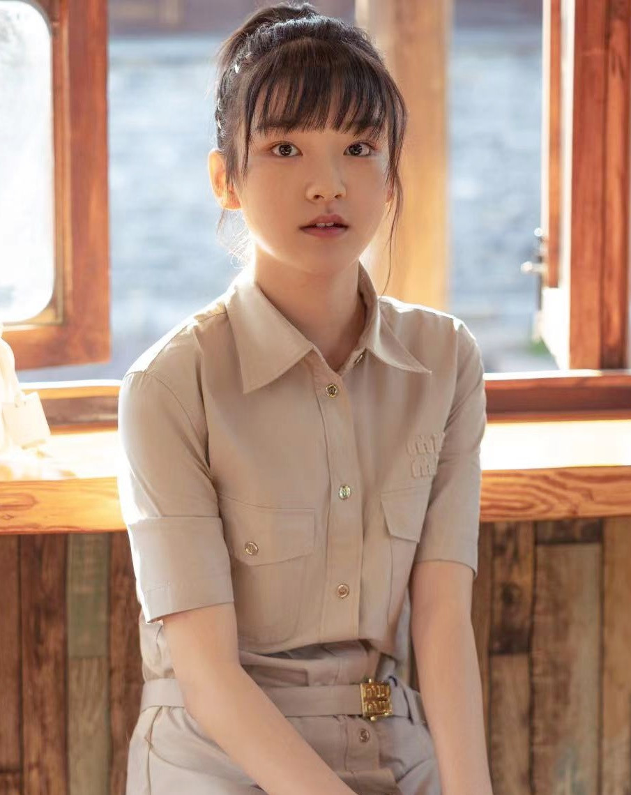 Vương Thánh Địch có khả năng diễn xuất ấn tượng, được các đoàn làm phim săn đón.