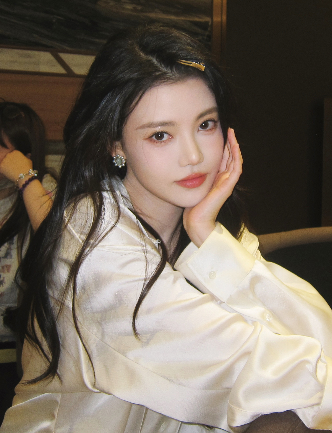 Trước khi góp mặt trong Trường nguyệt tẫn minh, Tôn Trân Ny chủ yếu hoạt động âm nhạc, cô tham gia một số dự án phim âm nhạc cùng các thành viên nhóm SNH48 nhưng không gây nhiều ấn tượng. Với việc tạo dấu ấn tượng Trường nguyệt tẫn minh, Tôn Trân Ny được kỳ vọng phát triển tốt trong mảng phim ảnh, trở thành tiểu hoa 10X tài sắc mới của giới giải trí Hoa ngữ. Trước khi góp mặt trong Trường nguyệt tẫn minh, Tôn Trân Ny chủ yếu hoạt động âm nhạc, cô tham gia một số dự án phim âm nhạc cùng các thành viên nhóm SNH48 nhưng không gây nhiều ấn tượng. Với việc tạo dấu ấn tượng Trường nguyệt tẫn minh, Tôn Trân Ny được kỳ vọng phát triển tốt trong mảng phim ảnh, trở thành tiểu hoa 10X tài sắc mới của giới giải trí Hoa ngữ.