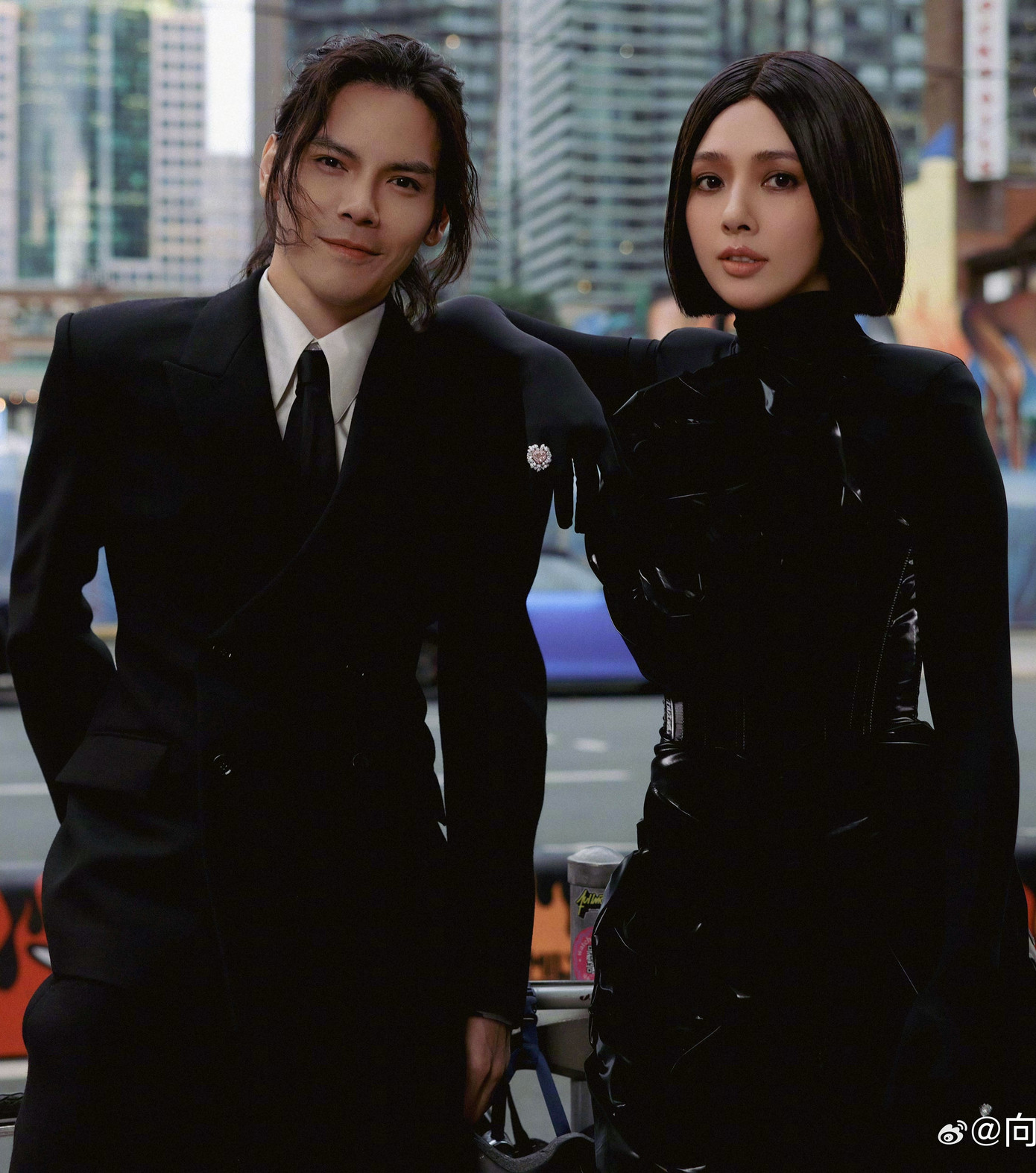 Quách Bích Đình xuất hiện với ngoại hình già, kém sắc cùng mái tóc giả thiếu tự nhiên.