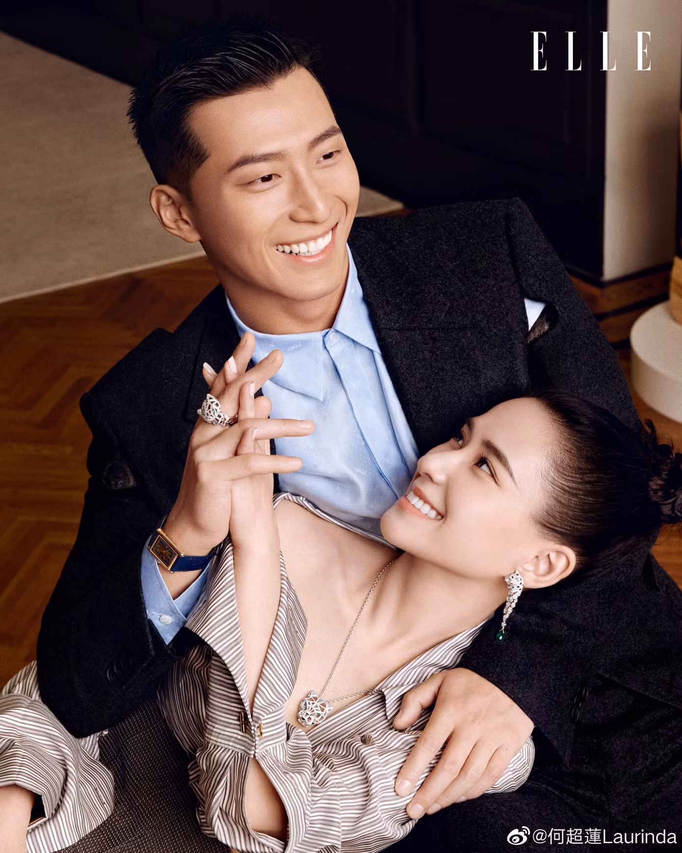 Hà Siêu Liên và Đậu Kiêu hẹn hò từ năm 2019. Khác với Ngô Khắc Quần, nam diễn viên không ngại khoe ảnh tình cảm của cả hai lên mạng xã hội với những lời khen và hành động yêu chiều cô hết mực. Nhiều lần, Hà Siêu Liên cũng thể hiện niềm hạnh phúc khi tìm thấy người luôn sẵn lòng dành thời gian để ở bên cô.