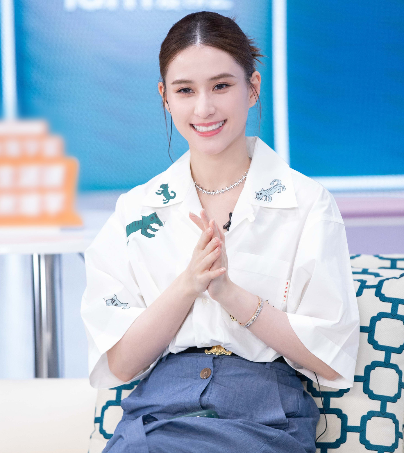 Sau này, khi tham gia show giải trí, Hà Siêu Liên chia sẻ cô từng dành 4 năm thanh xuân với nhiều tình cảm cho một mối tình, tuy nhiên, người này khiến cô tổn thương vì không chung thủy, lăng nhăng. Hà Siêu Liên không nhắc trực tiếp nhưng khán giả đều hiểu cô nói tới người tình cũ Ngô Khắc Quần. Sau này, khi tham gia show giải trí, Hà Siêu Liên chia sẻ cô từng dành 4 năm thanh xuân với nhiều tình cảm cho một mối tình, tuy nhiên, người này khiến cô tổn thương vì không chung thủy, lăng nhăng. Hà Siêu Liên không nhắc trực tiếp nhưng khán giả đều hiểu cô nói tới người tình cũ Ngô Khắc Quần.