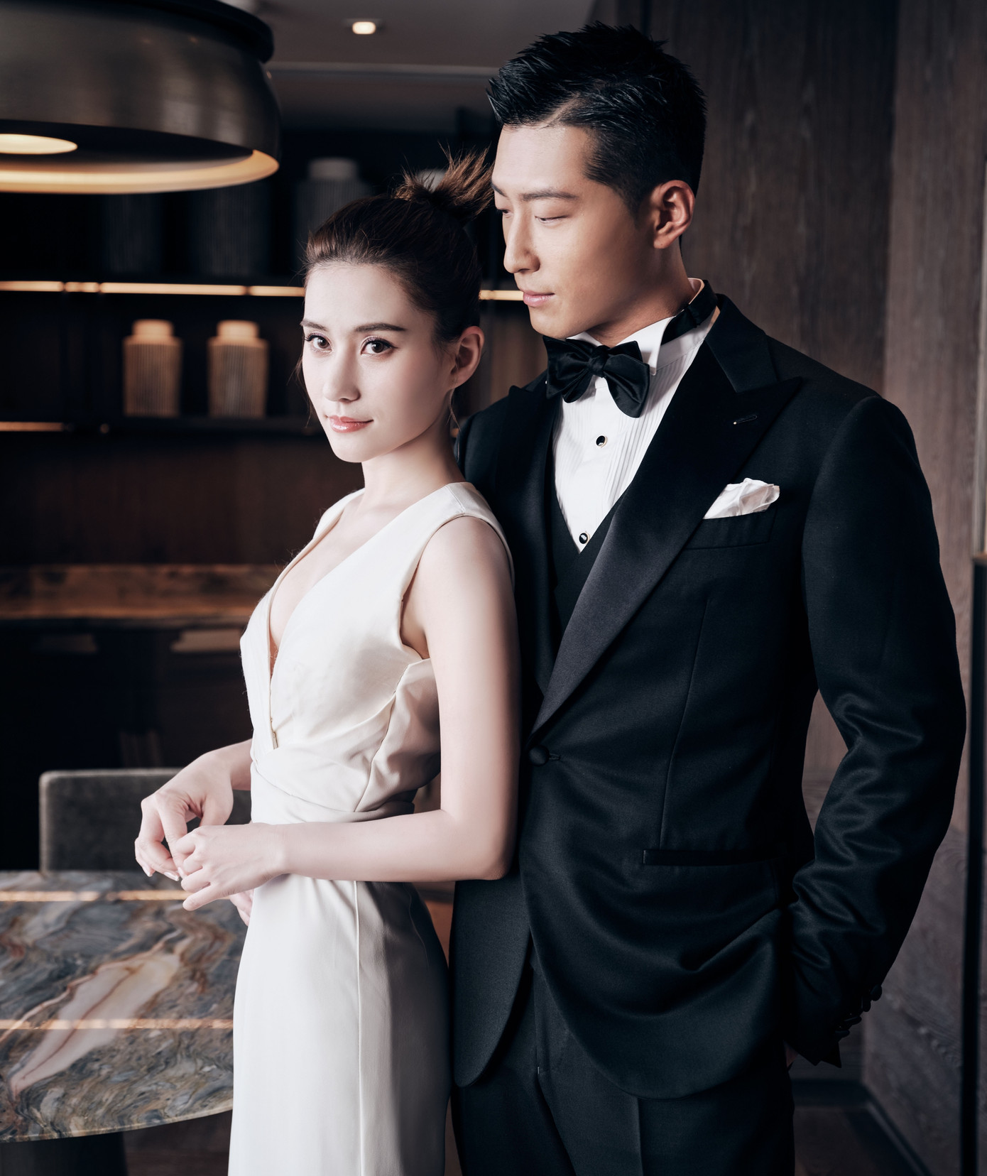 Hà Siêu Liên và Đậu Kiêu hẹn hò từ năm 2019. Khác với Ngô Khắc Quần, nam diễn viên không ngại khoe ảnh tình cảm của cả hai lên mạng xã hội với những lời khen và hành động yêu chiều cô hết mực. Nhiều lần, Hà Siêu Liên cũng thể hiện niềm hạnh phúc khi tìm thấy người luôn sẵn lòng dành thời gian để ở bên cô. Hà Siêu Liên và Đậu Kiêu hẹn hò từ năm 2019. Khác với Ngô Khắc Quần, nam diễn viên không ngại khoe ảnh tình cảm của cả hai lên mạng xã hội với những lời khen và hành động yêu chiều cô hết mực. Nhiều lần, Hà Siêu Liên cũng thể hiện niềm hạnh phúc khi tìm thấy người luôn sẵn lòng dành thời gian để ở bên cô.