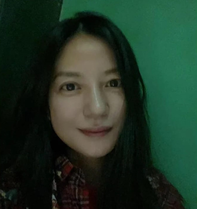 Triệu Vy xuất hiện tại sân bay Bắc Kinh. Triệu Vy xuất hiện tại sân bay Bắc Kinh.