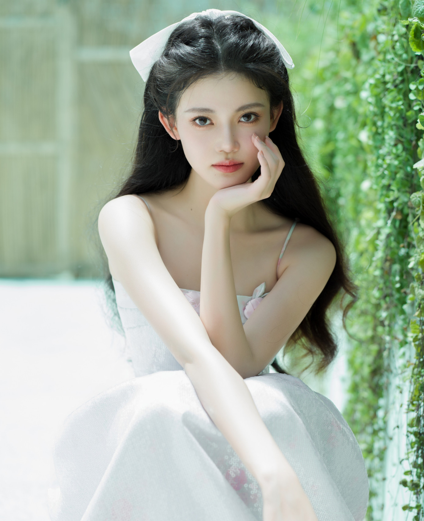 Tôn Trân Ny diễn xuất lấn át cả Bạch Lộc dù là vai phụ nhỏ. Tôn Trân Ny diễn xuất lấn át cả Bạch Lộc dù là vai phụ nhỏ.