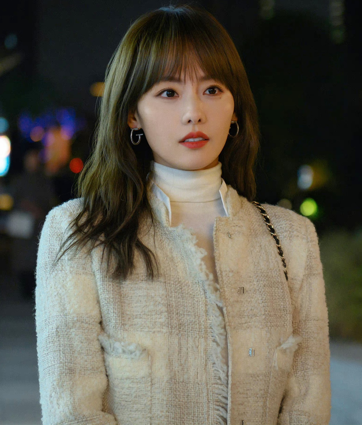 Ngày 24/9, QQ đưa tin bộ phim Chuyện tốt thành đôi do Trương Tiểu Phỉ, Huỳnh Hiểu Minh, Trương Gia Nghê, Lý Trạch Phong đóng chính vừa phát sóng đã có chỉ số truyền thông cao nhất trong các phim truyền hình đang chiếu. Cùng với đó, rating của phim trên kênh CCTV8 ngày một tăng cao. Trong đó, nữ phụ Giang Hỉ do Trương Gia Nghê thể hiện là nhân vật được quan tâm và yêu thích nhất. Ngày 24/9, QQ đưa tin bộ phim Chuyện tốt thành đôi do Trương Tiểu Phỉ, Huỳnh Hiểu Minh, Trương Gia Nghê, Lý Trạch Phong đóng chính vừa phát sóng đã có chỉ số truyền thông cao nhất trong các phim truyền hình đang chiếu. Cùng với đó, rating của phim trên kênh CCTV8 ngày một tăng cao. Trong đó, nữ phụ Giang Hỉ do Trương Gia Nghê thể hiện là nhân vật được quan tâm và yêu thích nhất.