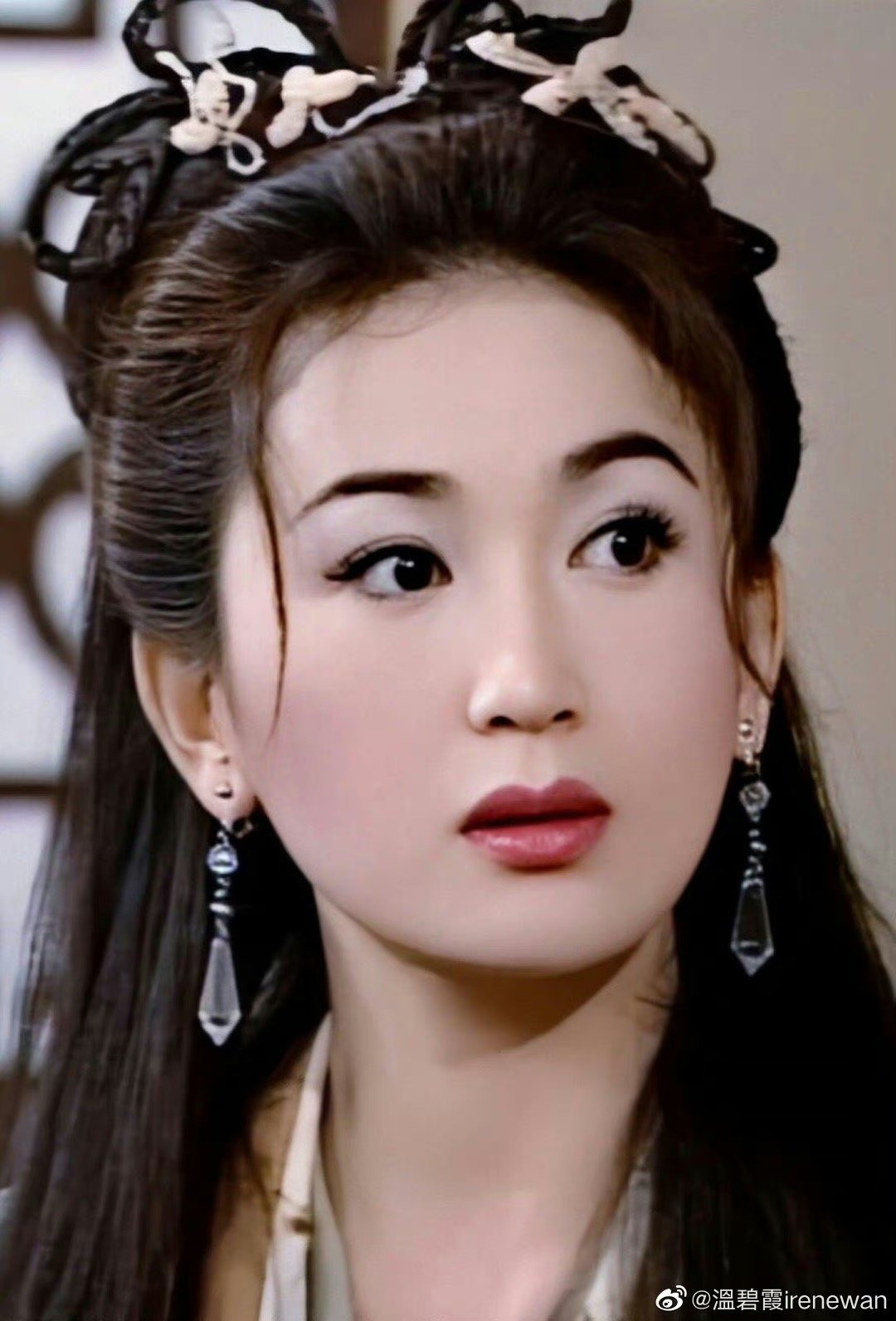 Ôn Bích Hà và Trịnh Tử Thành gặp lại sau 22 năm. Ôn Bích Hà và Trịnh Tử Thành gặp lại sau 22 năm.