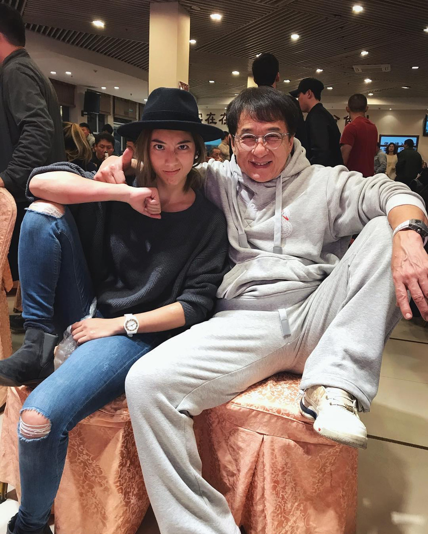 HK01 đưa tin bộ phim Hidden Strike do Thành Long và John Cena đóng chính ra mắt trên toàn thế giới thông qua nền tảng phim Netflix. Tuy doanh thu của phim không tốt như mong đợi, Thành Long đã thành công khi lăng xê đả nữ mới Rima Zeidan. Nữ diễn viên sinh năm 1990 khiến khán giả yêu thích nhờ ngoại hình cuốn hút mạnh mẽ, khả năng võ thuật tốt, chịu khó lăn xả trong các cảnh hành động.