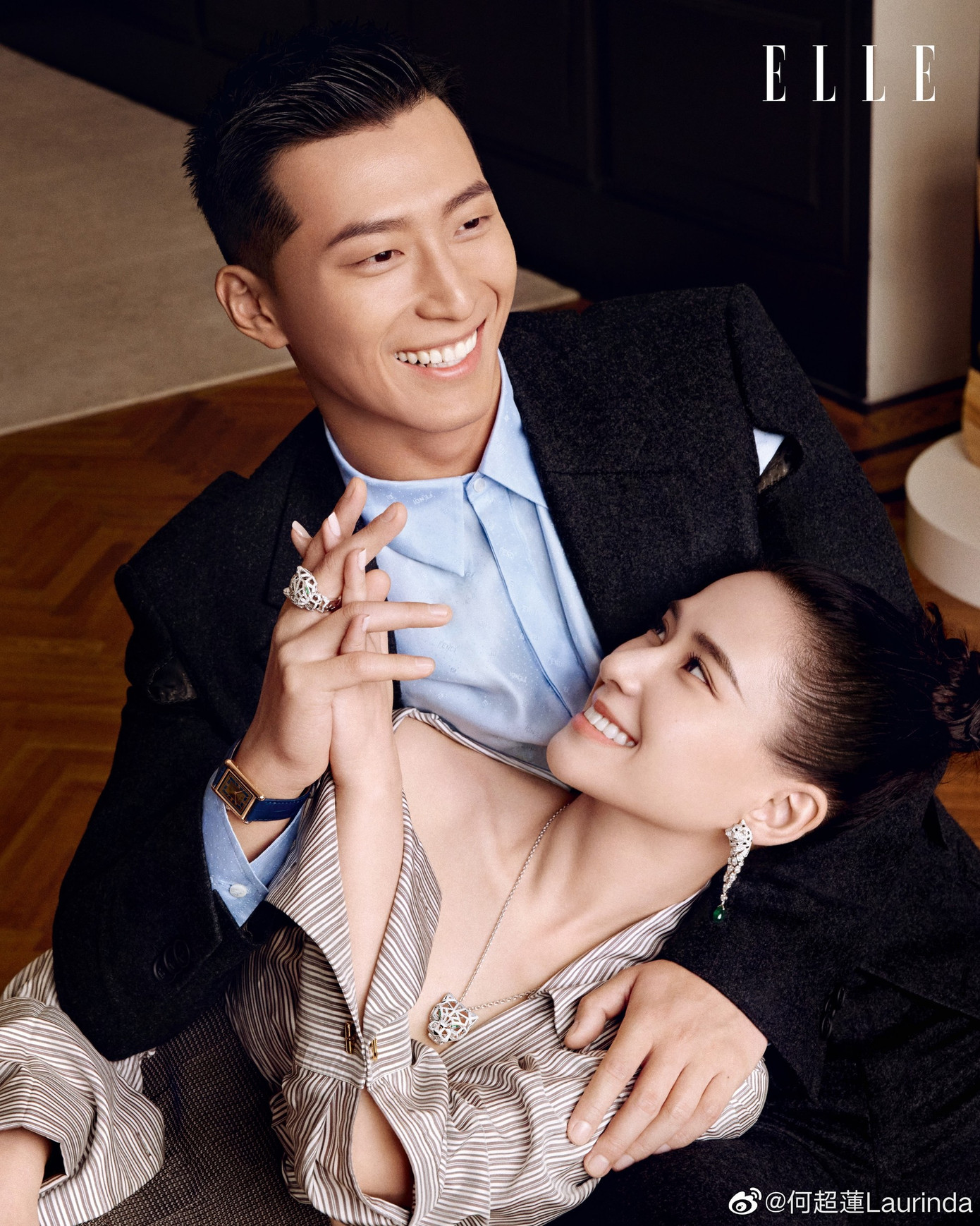 Đậu Kiêu và Hà Siêu Liên bận rộn chuẩn bị cho lễ cưới. Đậu Kiêu và Hà Siêu Liên bận rộn chuẩn bị cho lễ cưới.