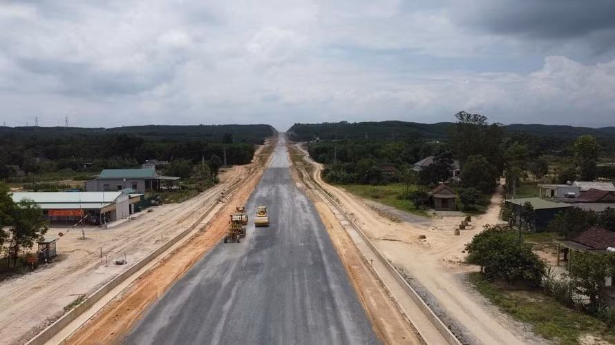 Các địa phương được yêu cầu giao trực tiếp mỏ vật liệu xây dựng thông thường, không để xảy ra việc giao không đúng đối tượng, mua đi bán lại.