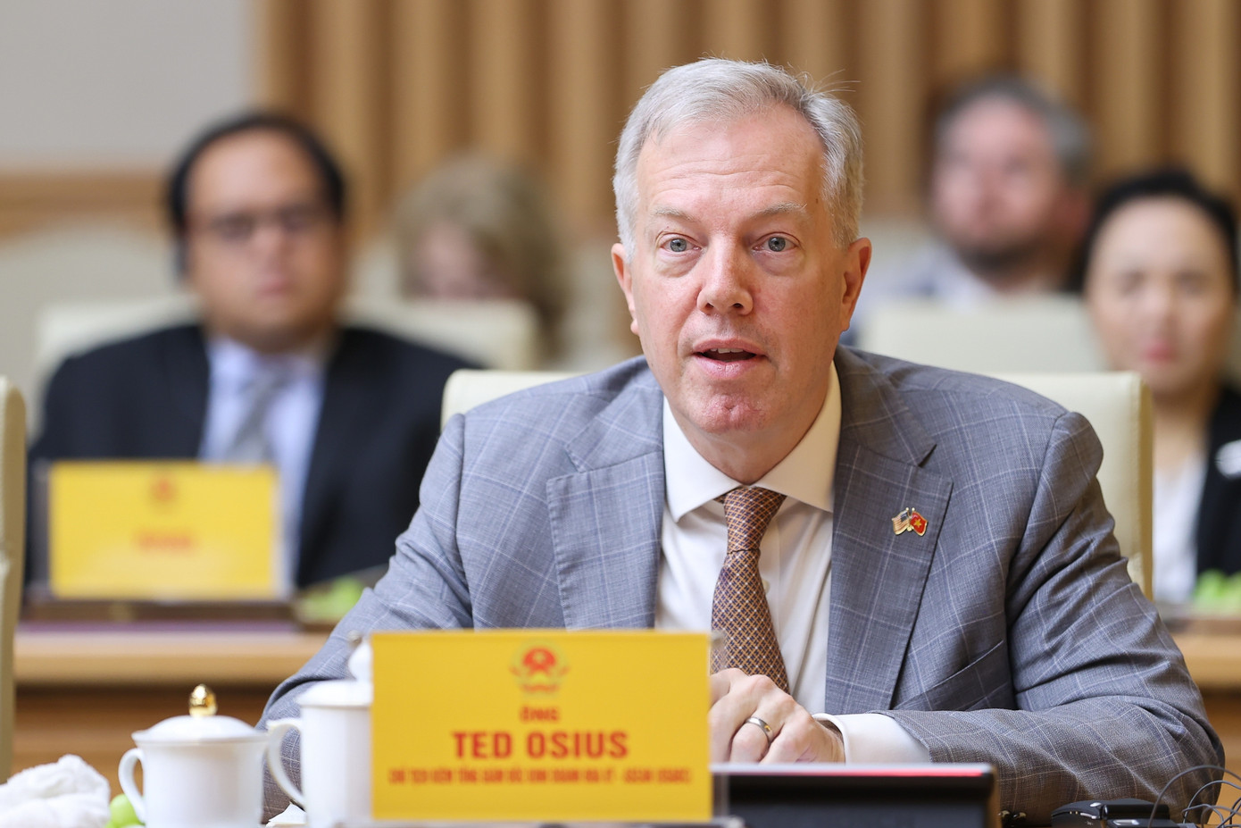 Chủ tịch Hội đồng Kinh doanh Hoa Kỳ - ASEAN Ted Osius. Chủ tịch Hội đồng Kinh doanh Hoa Kỳ - ASEAN Ted Osius.