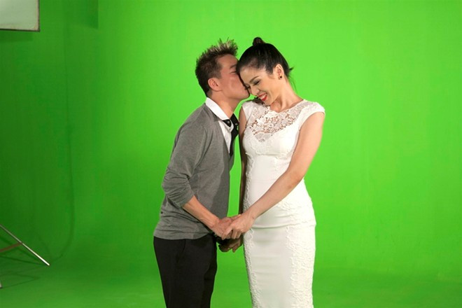 Về phía Lệ Quyên, khi thời điểm diễn ra liveshow càng cận kề, cô cho biết những điều muốn nói quá nhiều, nhưng Lệ Quyên chỉ muốn khán giả hiểu và chia sẻ với cô những đã ấp ủ cho đêm diễn sắp tới