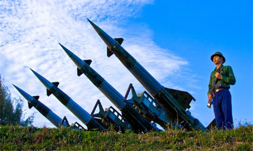 Bộ đội Tên lửa Phòng không tham gia các buổi bắn đạn thật, tiêu diệt mục tiêu.