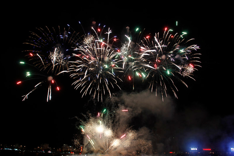 Pháo hoa rực sáng mừng Tết Độc lập ảnh 7