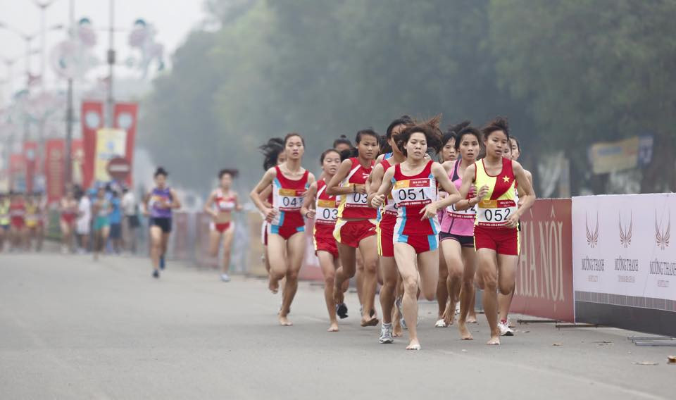 Việt dã và marathon Báo Tiền Phong: Sôi nổi đua tài ảnh 34