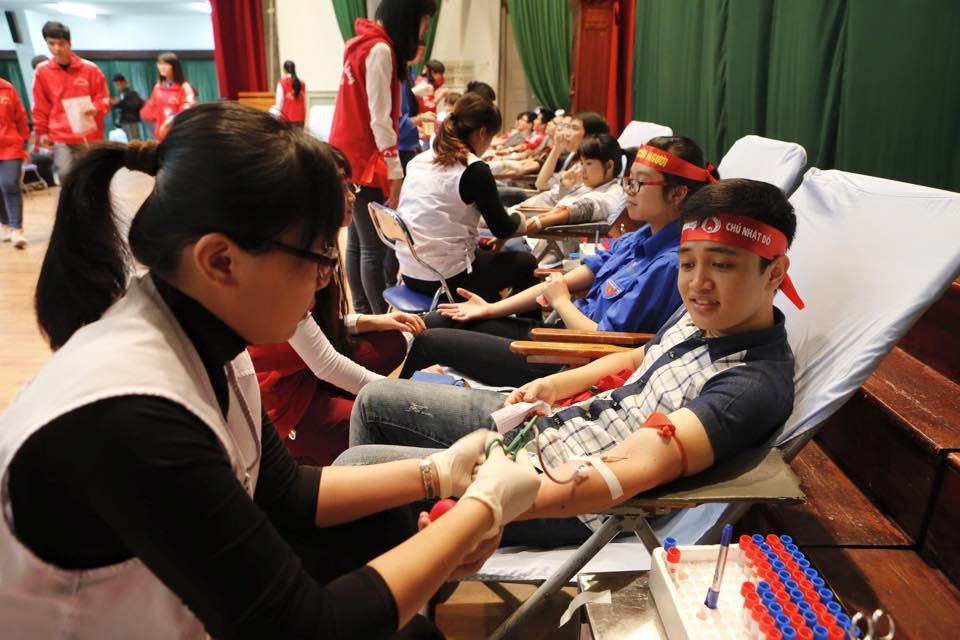 Chủ nhật Đỏ tiếp nhận 9.116 đơn vị máu ảnh 40