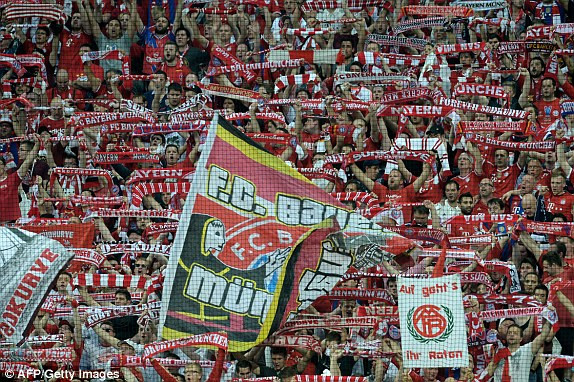 Bayern vs Barca (3-2): 'Hùm xám' lực bất tòng tâm ảnh 15