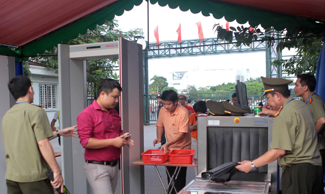 Việt Nam vs Man City (1-8): Khách không nương chân ảnh 24