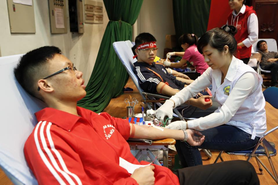 Chủ nhật Đỏ tiếp nhận 9.116 đơn vị máu ảnh 39