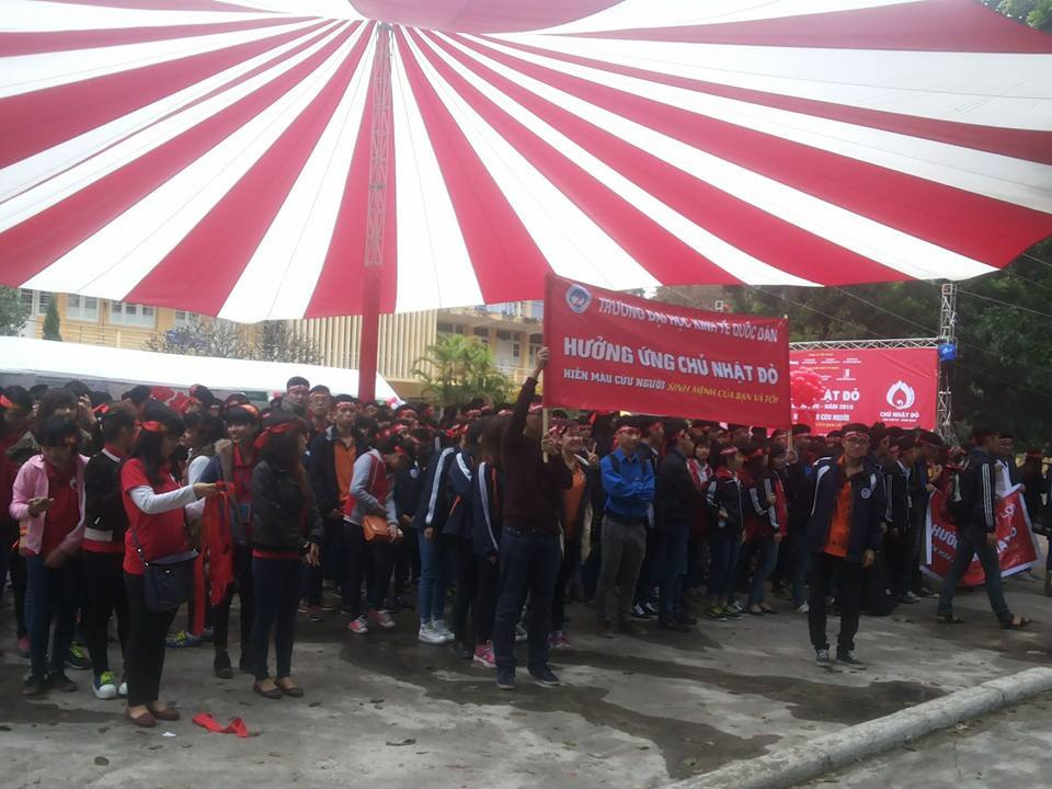 Chủ nhật Đỏ tiếp nhận 9.116 đơn vị máu ảnh 68