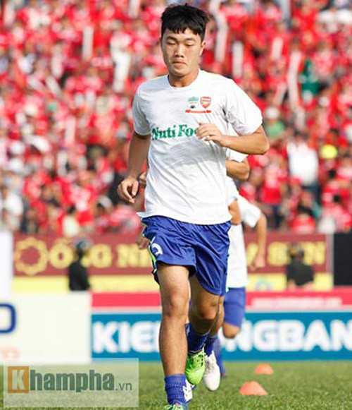 ĐTLA vs HAGL (2-1): Công Phượng mờ nhạt ảnh 6