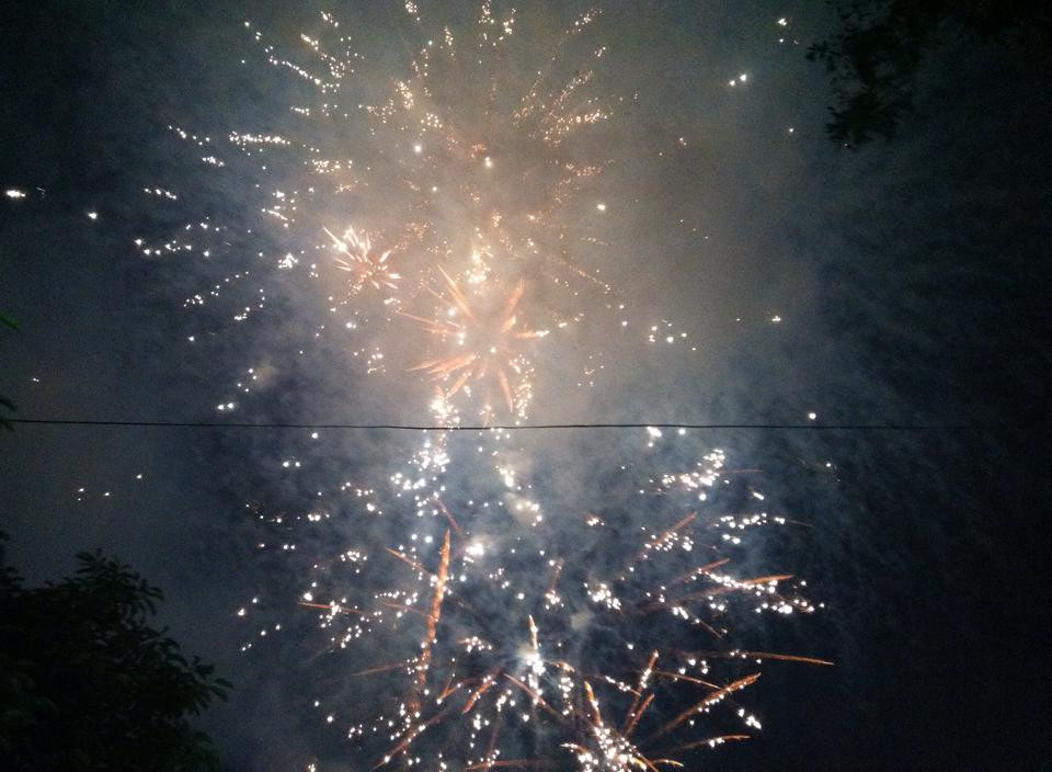 Pháo hoa rực sáng mừng Tết Độc lập ảnh 14