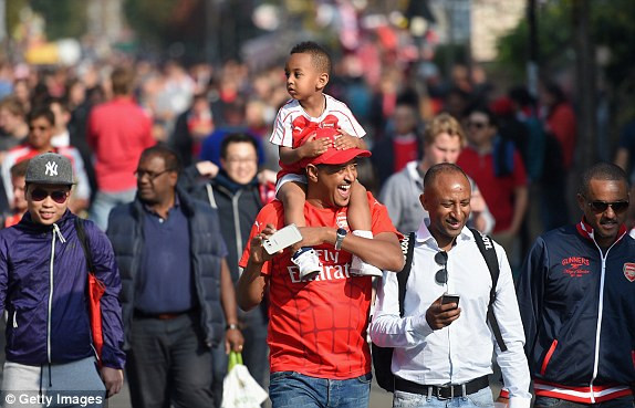 Arsenal vs M.U (3-0): Quỷ đỏ thua sốc ở Emirates ảnh 2