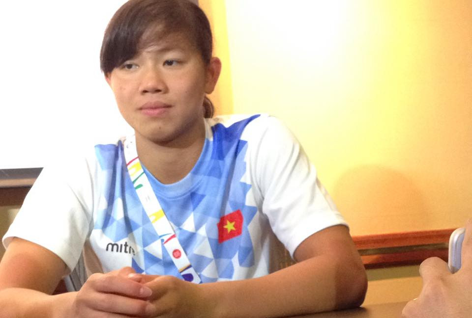 Ánh Viên rưng rưng nói lời cảm ơn thầy ảnh 11