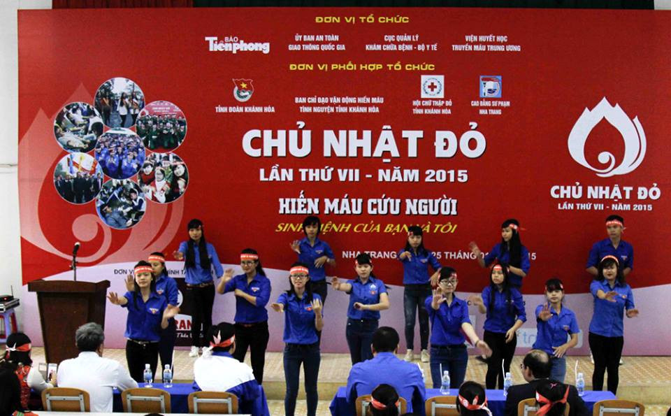 Chủ nhật Đỏ tiếp nhận 9.116 đơn vị máu ảnh 28