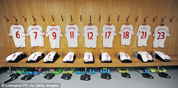 M.U vs Liverpool (3-1): Tân binh 19 tuổi 'mở tài khoản' ảnh 15