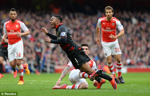 Arsenal vs Liverpool (4-1): The Kop quỵ ngã ở 'trận địa pháo' ảnh 8