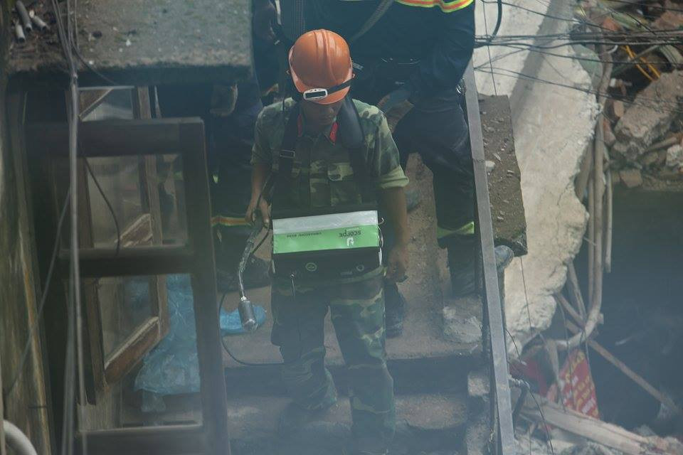 Sập nhà cũ ở Hà Nội, hai người tử vong dưới đống đổ nát ảnh 6