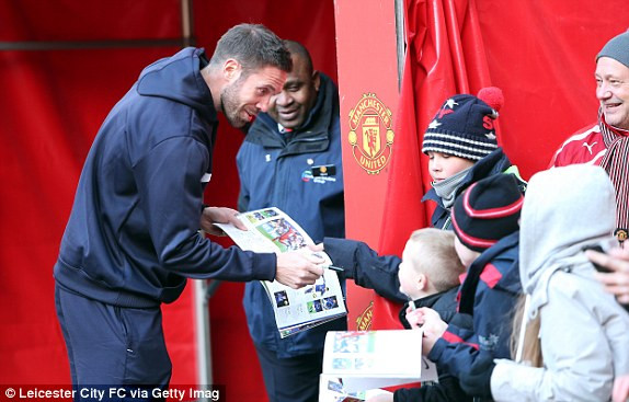 M.U vs Leicester City (3-1): 'Quỷ đỏ' ghi danh tốp đầu ảnh 7