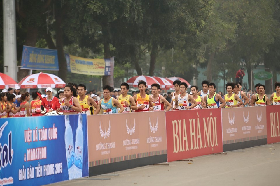 Việt dã và marathon Báo Tiền Phong: Sôi nổi đua tài ảnh 37