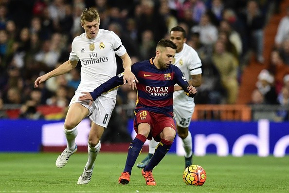 Real Madrid vs Barcelona (0-4): Cơn ác mộng ở Bernabeu ảnh 11